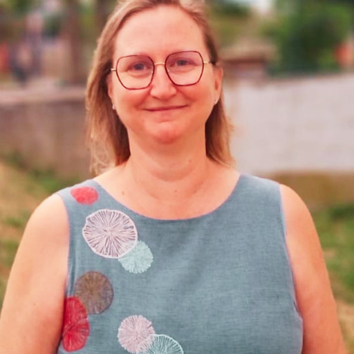 Elodie Girard